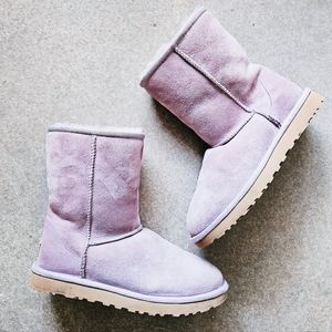 🌟 AUTHENTIC ✨️ UGG Classic Short Boot (Lilac Purple) 👢 Size 7 ❤️